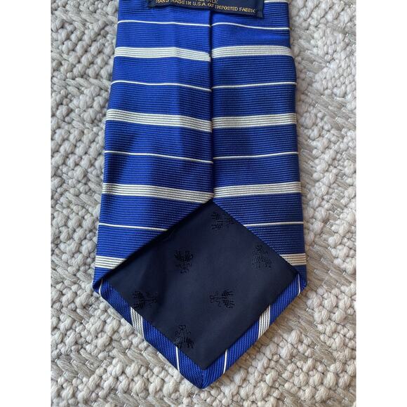 Brooks Brothers Makers 100% Silk Blue & White Horizontal Striped Neck‎ Tie 3.75” - Picture 3 of 4